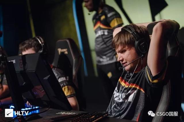 Oh My God 教练：第三局前期失误比较大 导致下路对线也很难打