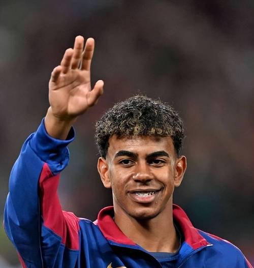 阿隆索暴怒！弗兰-加西亚一分钟两黄染红