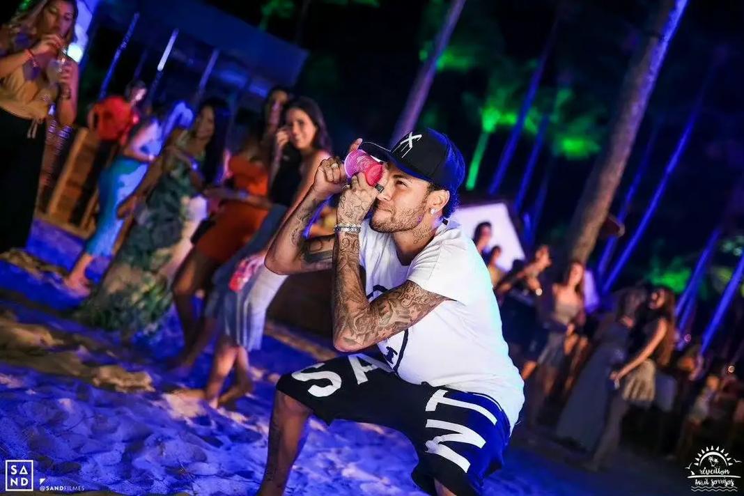 斯维拉尔：这是我人生中最美好的一年；我会永远感激德罗西