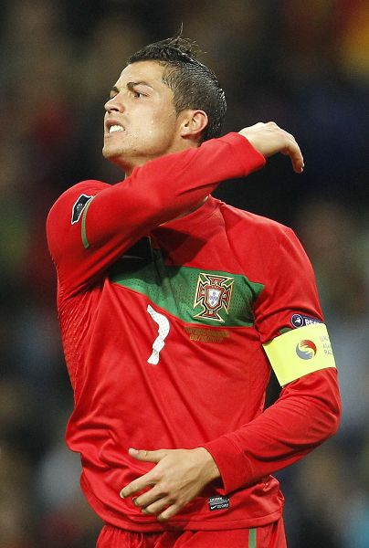 库里刷爆纪录轰38分+9记三分，格兰特8中0躺赢，开拓者双杀勇士