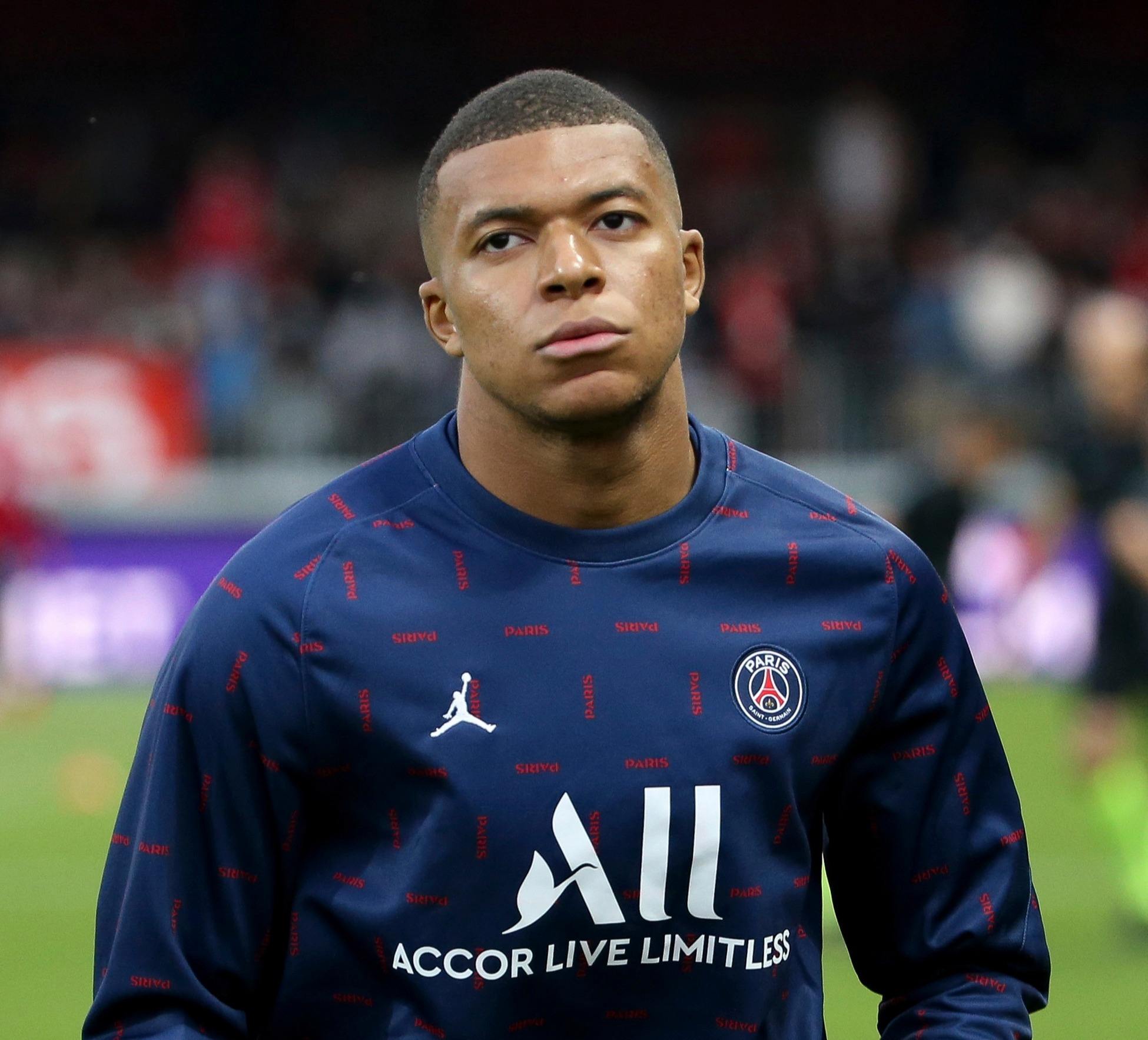 6场欧冠输掉2场，阿隆索成皇马6年来最快吃2欧冠败仗教练