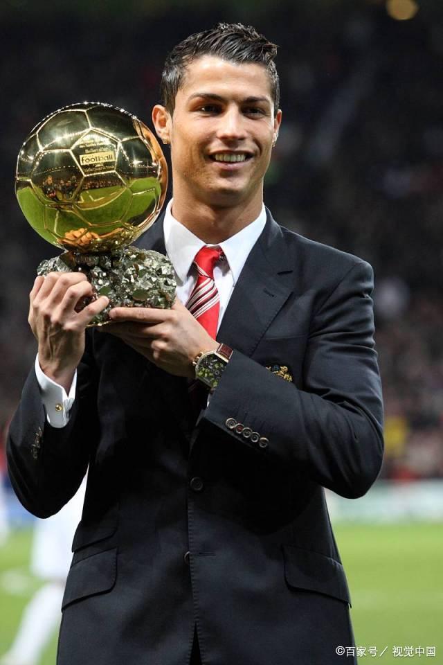 邮报：曼联与92班的关系很微妙，有时候较好有时候很差